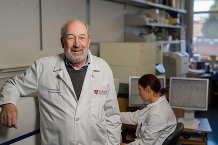 GS.TS Ronald Levy của Đại học Stanford, người đứng đầu nghiên cứu mới về vắcxin chống ung thư