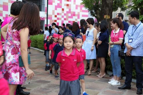 Trường TH School khai giảng ra sao? 3