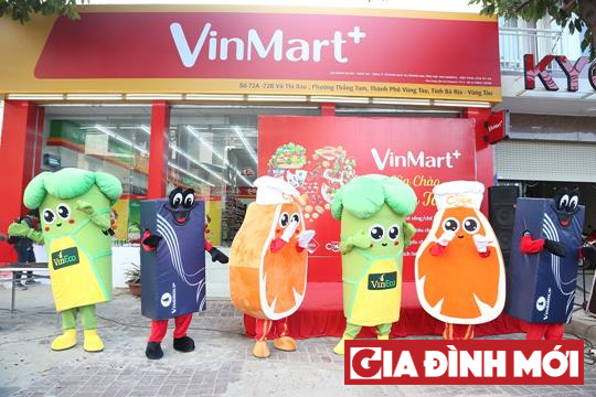 Thành phố Vũng Tàu rực rỡ màu đỏ tươi của hệ thống cửa hàng tiện lợi VinMart+  