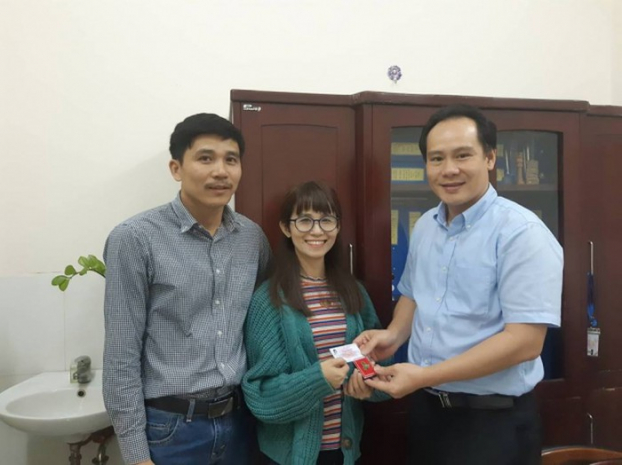   Chồng đưa chị Hương tới Trung tâm Điều phối ghép tạng Quốc gia để đăng ký hiến mô/tạng  