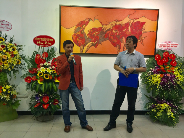 Họa sỹ Còm triển lãm mỹ thuật đầu tiên về xe máy ở Việt Nam 1