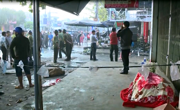 Cháy shop hoa ở Đắk Lắk : Tiếng cầu cứu thảm thiết đằng sau cánh cửa cuốn 1