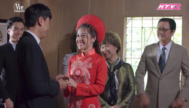 Gạo nếp gạo tẻ: Nhà cửa tồi tàn nhưng đám cưới của Trinh và chú Quang vẫn đẹp như mơ 0