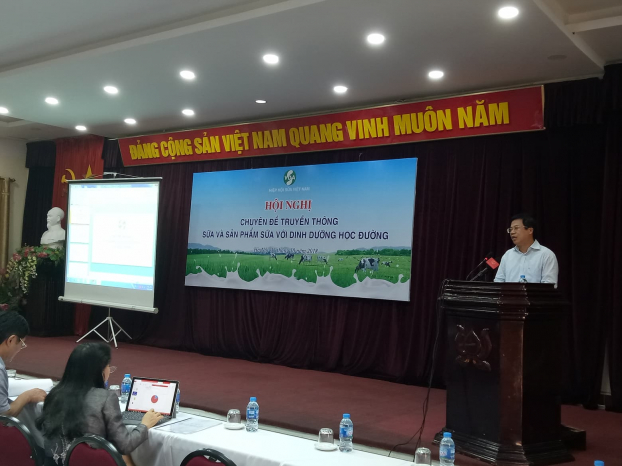   Hiệp hội Sữa Việt Nam tổ chức hội thảo.  