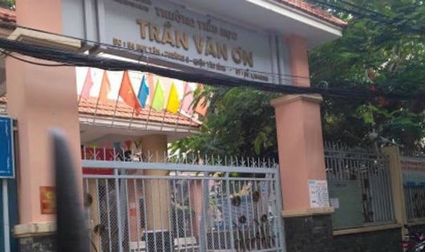   Trường Tiểu học Trần Văn Ơn - nơi xảy ra sự việc.  