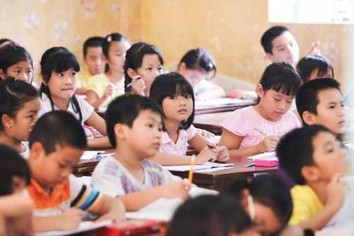   Nhiều lớp tiểu học ở Hà Nội có sĩ số lên tới 60 học sinh. Ảnh minh họa.  