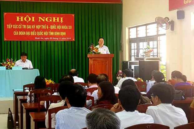   Bộ trưởng Phùng Xuân Nhạ khẳng định: Cô giáo phạt học sinh 231 cái tát là vi phạm đạo đức nhà giáo.  