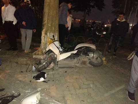 Hiện trường vụ nữ tài xế Lexus tông hàng loạt xe máy, ô tô ở Hà Nội 3