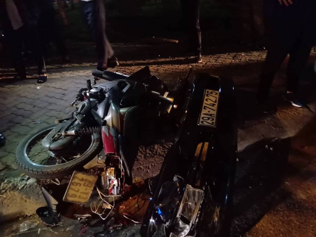 Hà Nội: Nữ tài xế xe Lexus gây tai nạn liên hoàn, hạ gục 10 xe máy có cả xe CSGT 1