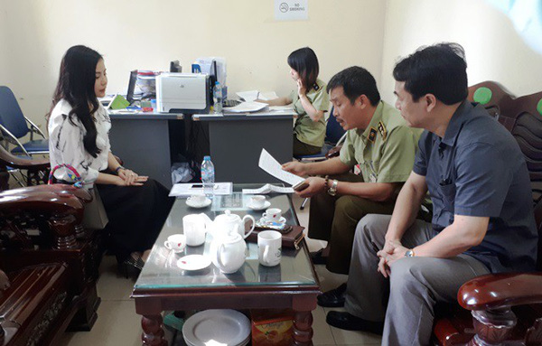   Bà Nguyễn Thu Trang không xuất trình được giấy tờ của lô mỹ phẩm 11 tỷ với cơ quan chức năng.  