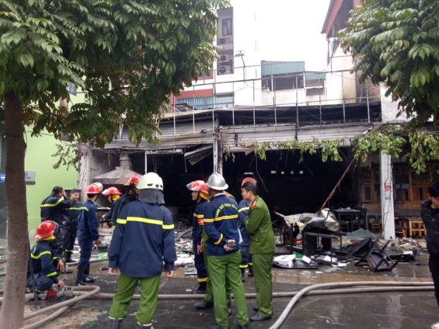 Hà Nội: Hiện trường quán ăn, cafe bị thiêu rụi sau vụ cháy dữ dội tại Nguyễn Văn Huyên 6
