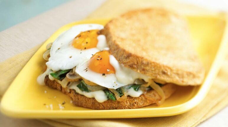 Cách Làm Bánh Mì Sandwich Kẹp Trứng Dinh Dưỡng Cho Bữa Sáng