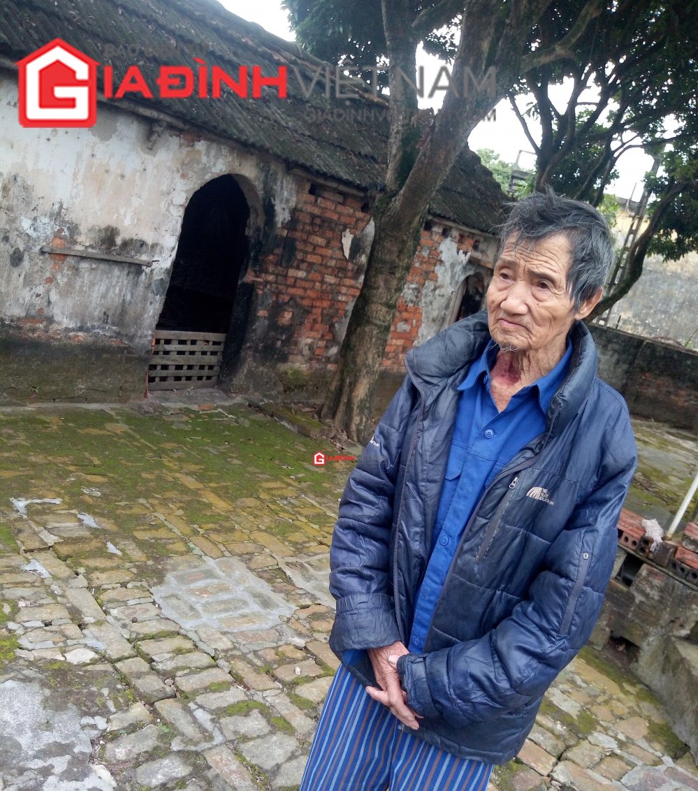 Xot xa canh cha gia 85 tuoi nuoi 2 con tam than 2 Giadinhvietnam