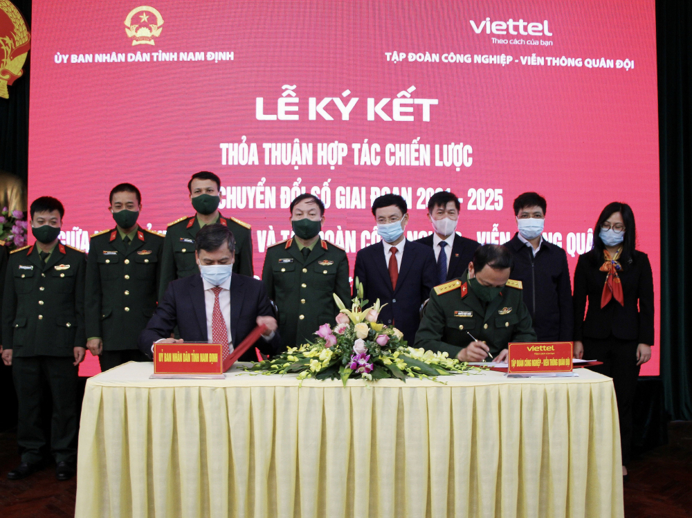 Viettel cam kết dành mọi nguồn lực để giúp tỉnh Nam Định hoàn thành chuyển đổi số vào năm 2030