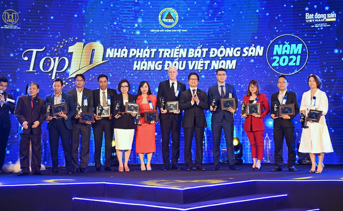 Trao giải thưởng cho Top 10 nhà phát triển bất động sản hàng đầu Việt Nam 2021
