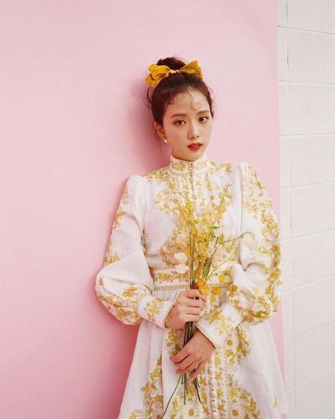 Jennie (BLACKPINK) ngọt ngào như công chúa tại Paris Fashion Week - Thời  trang - Việt Giải Trí