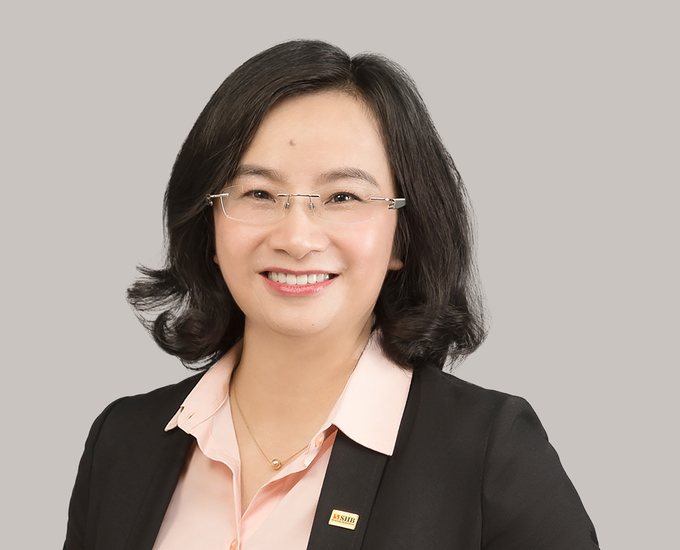 Mrs.Ngo Thu Ha