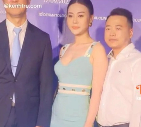 Tin giải trí HOT nhất tuần: Kim Tử Long bị tố bỏ mặc vợ con; Phương Oanh
