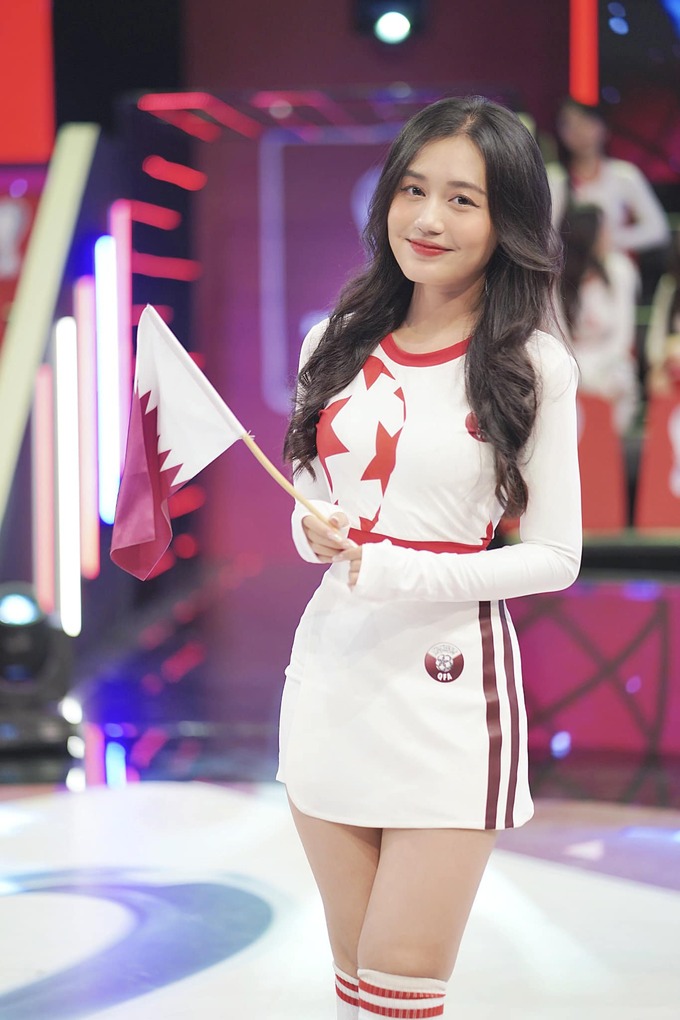 Hotgirl Hoà Bình ở Nóng cùng World Cup: Bé “hạt tiêu”, sinh viên Luật và thành tích “đáng gờm”