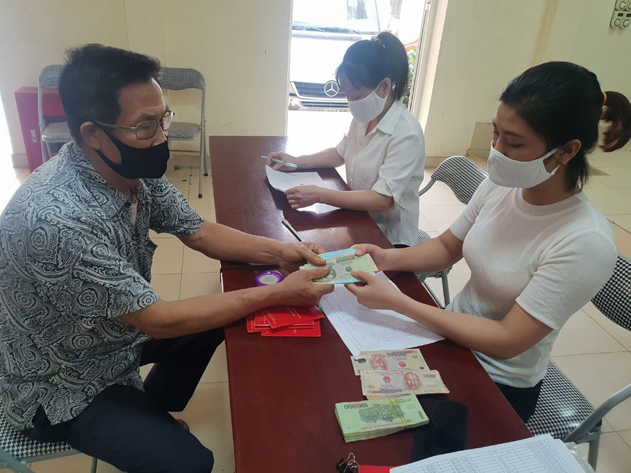 Lao động mất việc được hỗ trợ tới 3 triệu đồng