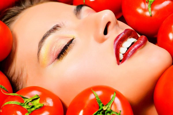 7 tác dụng làm đẹp của cà chua