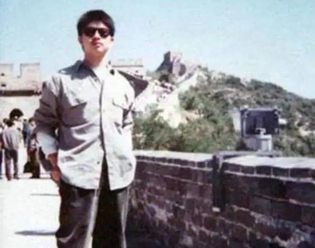 Bi kịch thiên tài: Tốt nghiệp đại học danh tiếng, 50 tuổi vẫn ăn bám bố mẹ