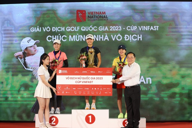 Nhất Long và Chúc An vô địch giải Golf quốc gia 2023 – Cúp Vinfast