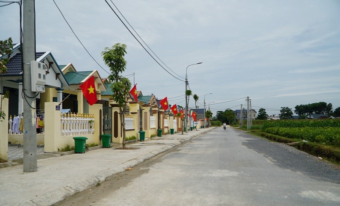 Làng chài lên cạn