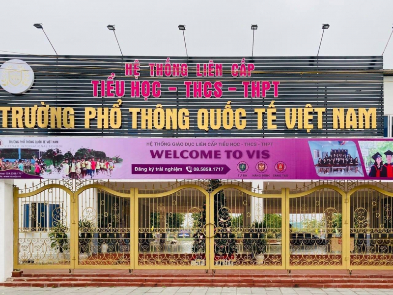 Nam sinh lớp 9 tại Hà Nội tử vong trong bể bơi: Tạm giữ hình sự một thầy giáo