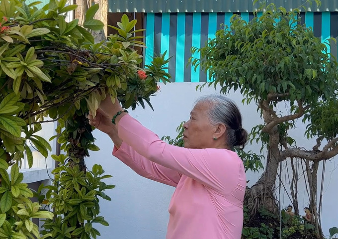 Sỏi thận gây đau lưng, teo thận, suy thận độ 2 đã có cách kiểm soát