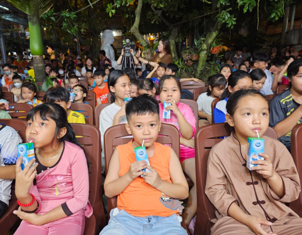 60.000 hộp sữa yêu thương ấm lòng trẻ em Bình Dương mùa Trung thu