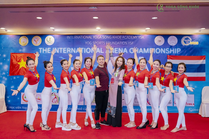 Hoa hậu Đại sứ doanh nhân toàn năng Châu Á 2022 tổ chức sự kiện Giao lưu huấn luyện viên yoga
