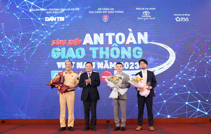  Trao giải Chương trình Sáng kiến an toàn giao thông Việt Nam 2023