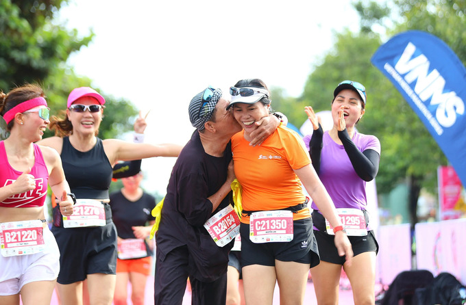 Hình ảnh ấn tượng tại Giải Marathon Đất Sen hồng Đồng Tháp 2023