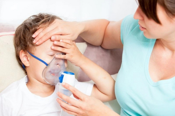 Sai lầm cần tránh khi chăm sóc trẻ sổ mũi tại nhà