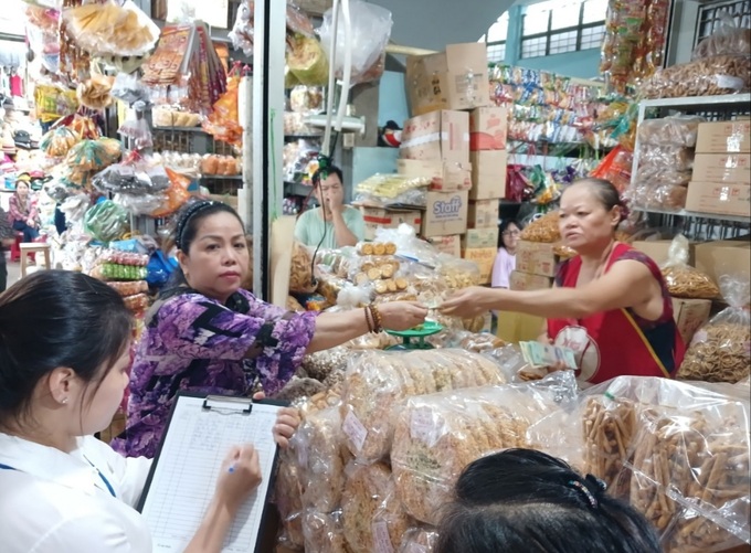 Ấm lòng tiểu thương chợ Khe Tre sau hỏa hoạn