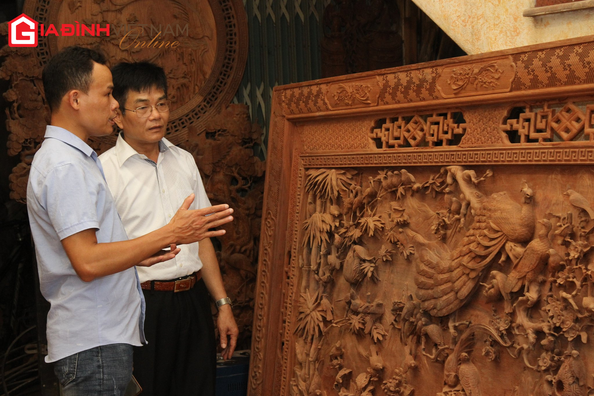 Bức tranh gỗ hương giá hơn 2 tỷ đồng độc nhất vô nhị tại Việt Nam