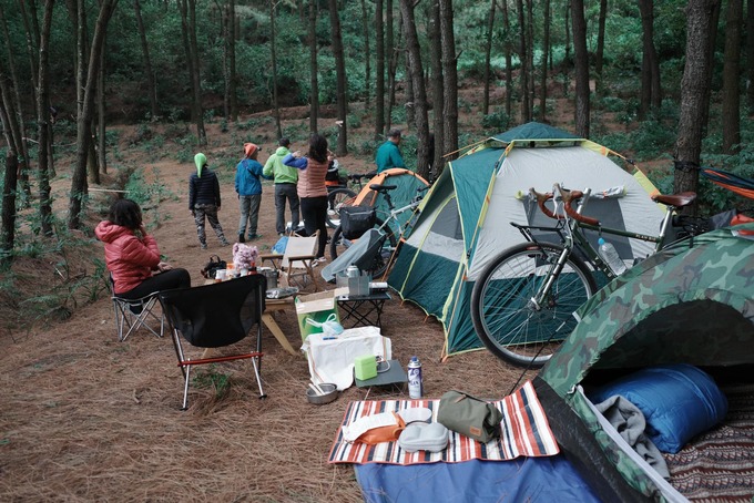 Gần 100 người yêu xe đạp trải nghiệm Bike Camping giữa thời tiết 10 độ C