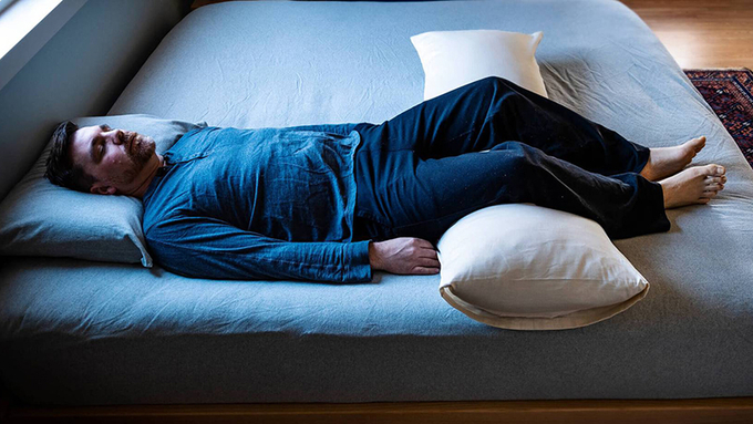 Duy trì 6 tư thế ngủ này lâu dài không thoái hóa xương cũng mắc bệnh tim mạch