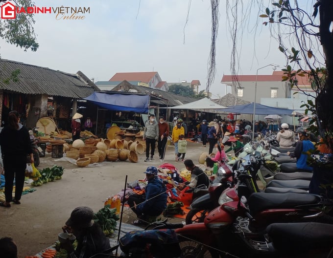 Nét độc đáo của phiên chợ quê hàng trăm năm tuổi
