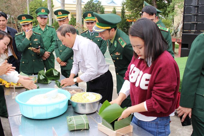 Biên phòng Hải Phòng xây nhà 130 triệu đồng cho 2 gia đình khó khăn