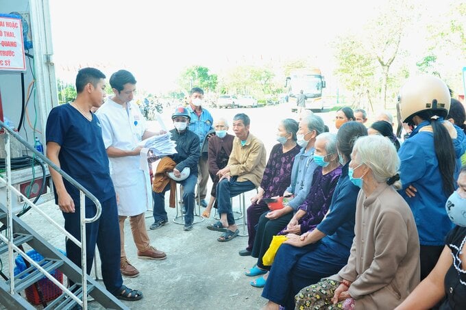 Hơn 600 người dân Thừa Thiên Huế được tầm soát ung thư phổi miễn phí