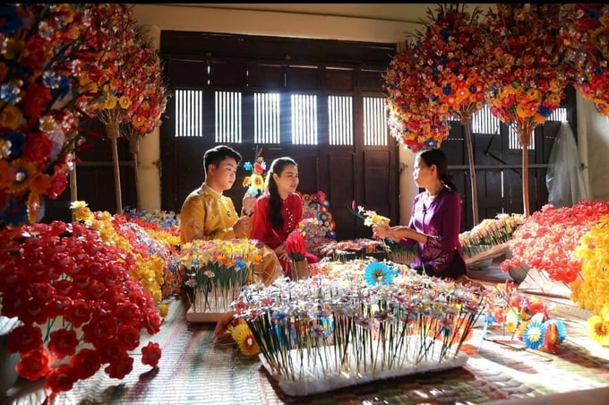 Làng hoa giấy hơn 300 năm tuổi ở Thừa Thiên Huế