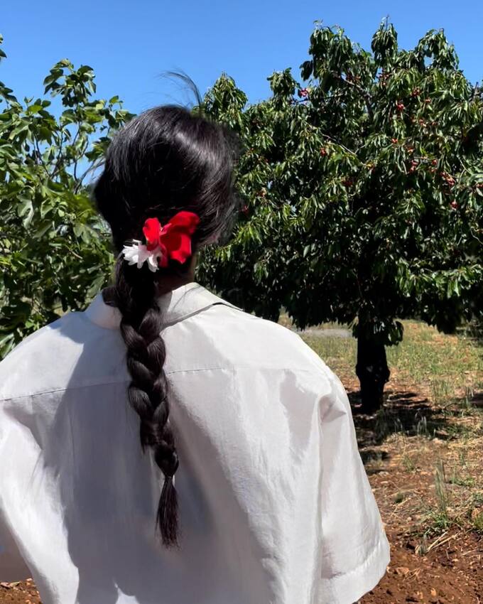 Tham khảo 5 cách buộc tóc xinh tươi của sao Hàn cho mùa xuân