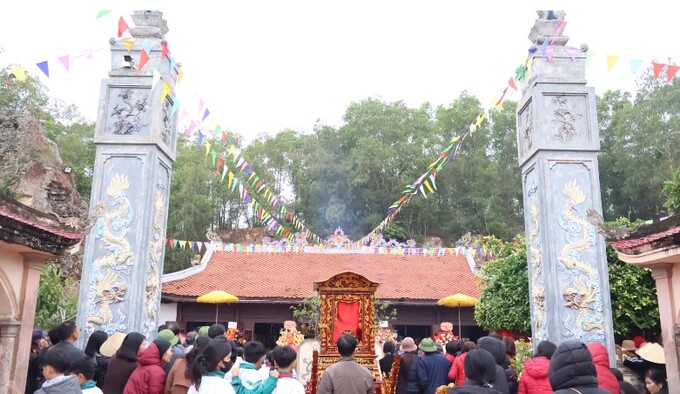 Quỳnh Lưu: Đặc sắc Lễ hội Đền Quy Lĩnh