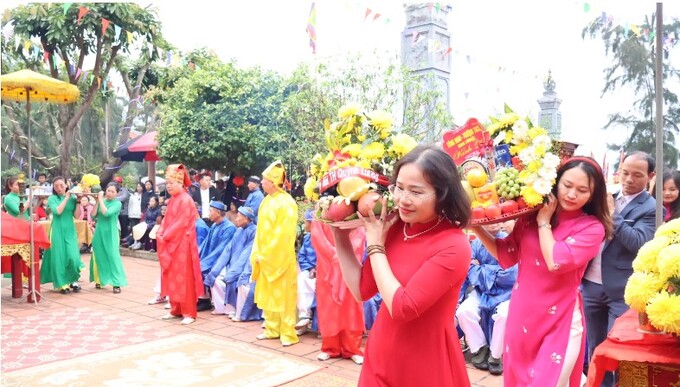 Quỳnh Lưu: Đặc sắc Lễ hội Đền Quy Lĩnh