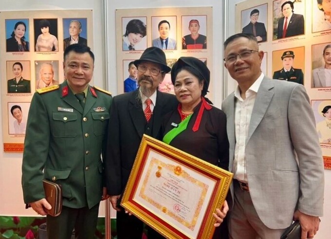 3 gia đình có bố, mẹ và con được trao tặng danh hiệu Nghệ sĩ Nhân dân, Nghệ sĩ Ưu tú