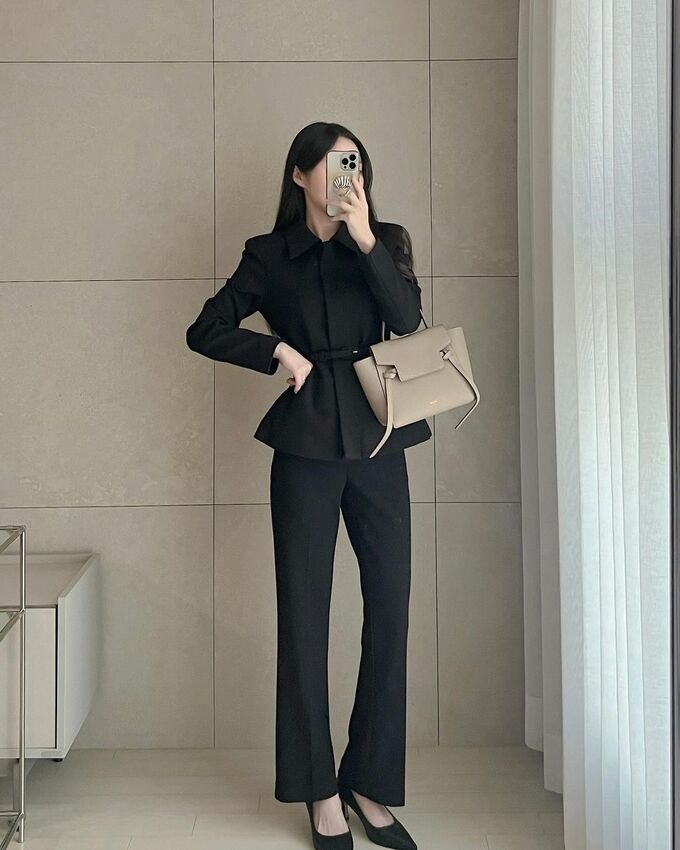 Kiểu blazer có thể diện đẹp từ Xuân sang Hè, vừa thanh lịch vừa tôn dáng