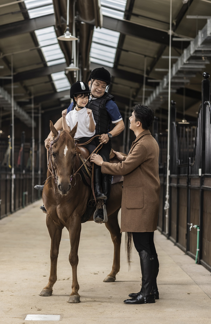 “Đột nhập” Học viện cưỡi ngựa Hoàng Gia đầu tiên và duy nhất tại Việt Nam