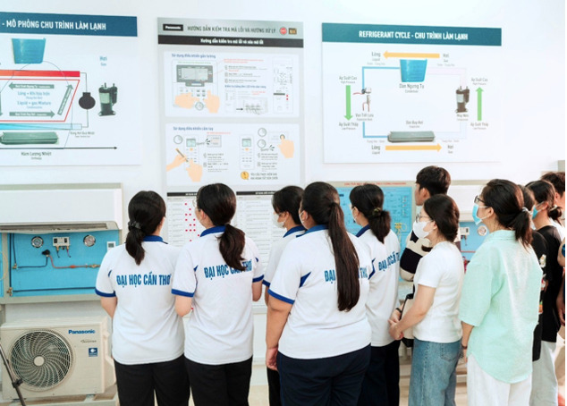 Panasonic Việt Nam bàn giao trung tâm giải pháp HVAC cho Trường Bách Khoa
